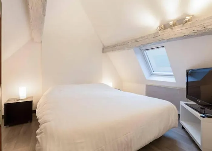 Historic City Center - Petite Venise Suites